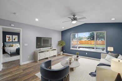 3432 Edella St, Central Point, OR 97502 - photo 4