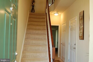 3093 Chinkapin Oak Ln unit 50, Woodbridge, VA 22191 - photo 3