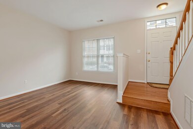 42815 Sykes Terrace, Chantilly, VA 20152 - photo 5