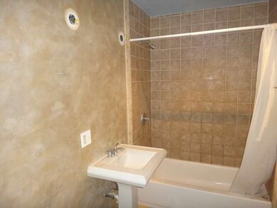6738 16th St unit A, Berwyn, IL 60402 - photo 5