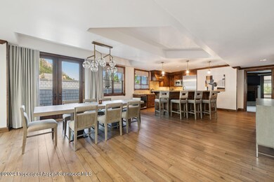 415 E Dean St Unit 45 Weeks 51 52, Aspen, CO 81611 - photo 3