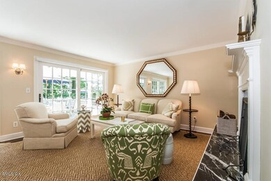 living-room-p668311