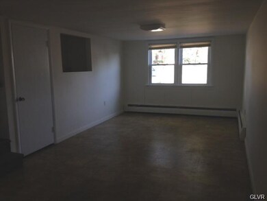 107 Porter St, Nazareth, PA 18064 - photo 2