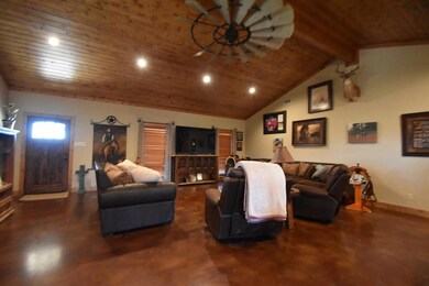 14010 Fm 3025 unit 1, Stephenville, TX 76401 - photo 3