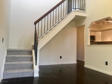 185 Lamped Loop unit A, Staten Island, NY 10314 - photo 3