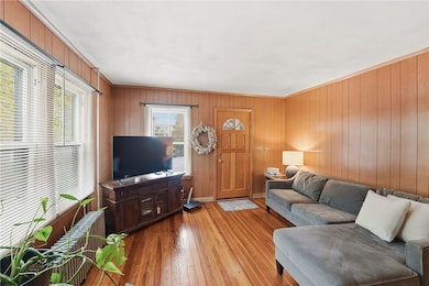 2 Wilson St, Bristol, RI 02809 - photo 5