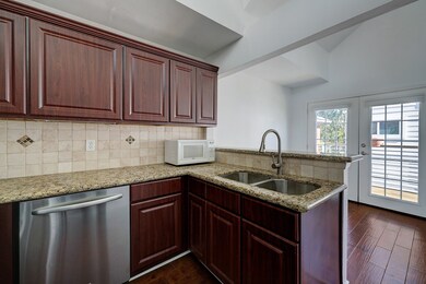 731 Heights Blvd unit D, Houston, TX 77007 - photo 7