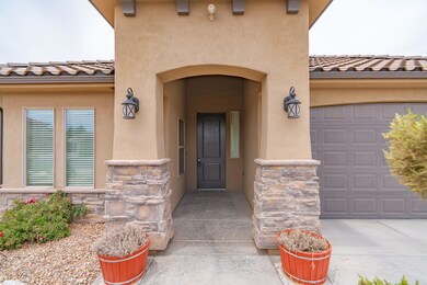 484 Washington Palms Way-007