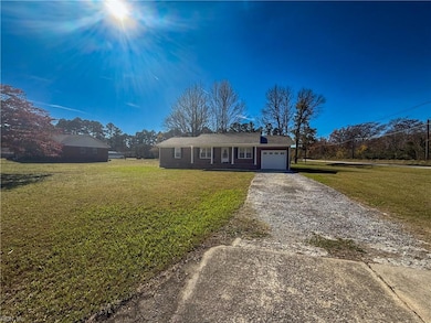 1056 Johnson Cir, Franklin, VA 23851 - photo 2