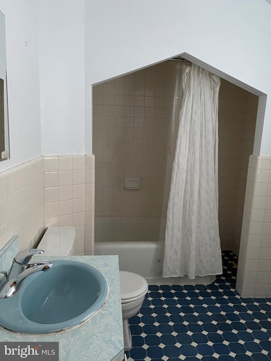 1643 Pennington Rd unit 2ND FLOOR, Ewing, NJ 08618 - photo 6