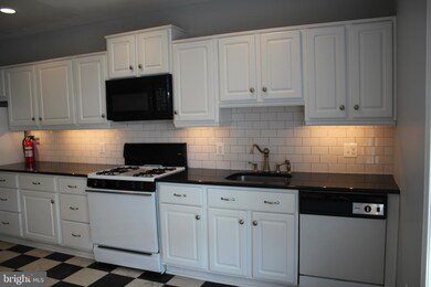 101 Middlesex St, Gloucester City, NJ 08030 - photo 2