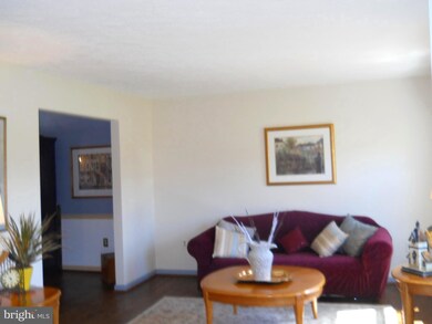 15205 Peachstone Dr, Silver Spring, MD 20905 - photo 6