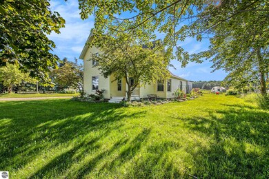 13491 S Bugai Rd, Traverse City, MI 49684 - photo 5