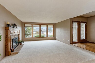 2400 Meadow Creek Dr, Medford, OR 97504 - photo 6