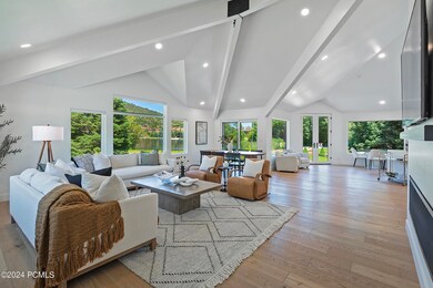 1504LakeFrontCt-011