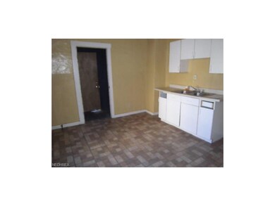 13413 Harvard Ave, Cleveland, OH 44105 - photo 5