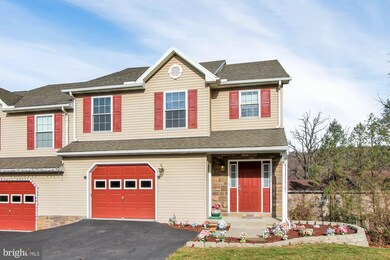 31 Rosalies Way, Temple, PA 19560 - photo 2