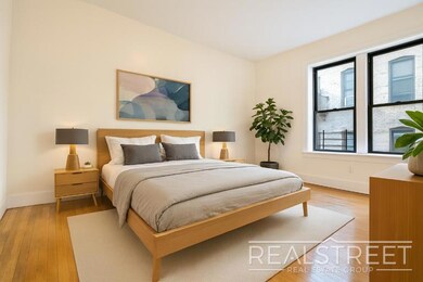 85 Eastern Pkwy unit 3E, Proshei, NY 11238 - photo 5