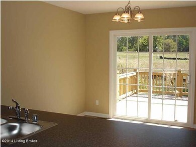 11702 Taylor Rae Dr, Louisville, KY 40229 - photo 6