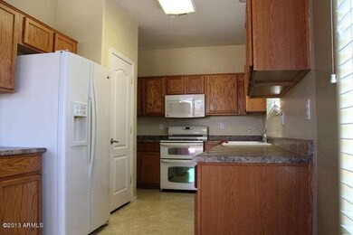 Kitchen01