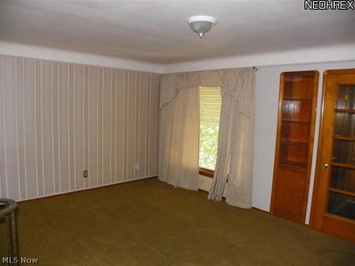 5493 Clement Ave, Maple Heights, OH 44137 - photo 6