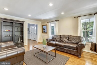 8224 Osage Ln, Bethesda, MD 20817 - photo 4