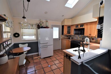 544 E Royal Forest Blvd, Columbus, OH 43214 - photo 5