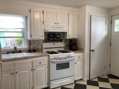 81 Jean Ave unit 81, Lowell, MA 01852 - photo 4