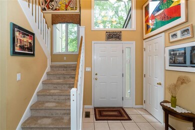 238 Kristin Ln, Allentown, PA 18104 - photo 3