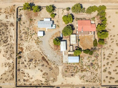 45050 43rd St E, Lancaster, CA 93535 - photo 3