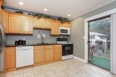 KingJames35kitchen2