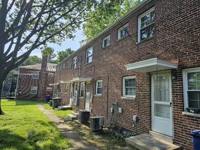 2912 18 Sherwood Rear