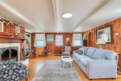 01_Living_Room_IMG_0364