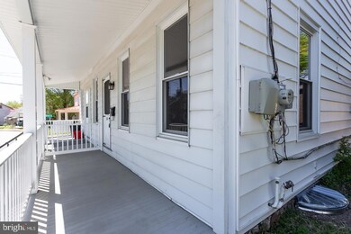 303 Glasgow St unit 2, Pottstown, PA 19464 - photo 2