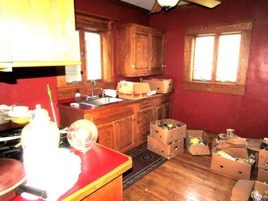 218 N Fisher St, Wabash, IN 46992 - photo 5