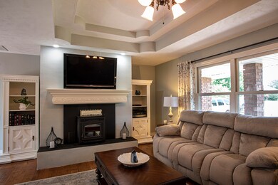 207 N 36th St, Nixa, MO 65714 - photo 2