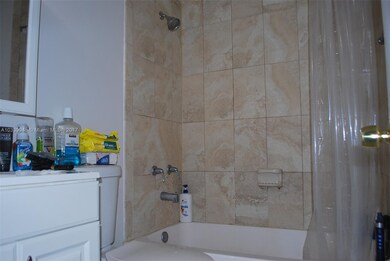 2229 W 53rd Place unit 2229, Hialeah, FL 33016 - photo 5