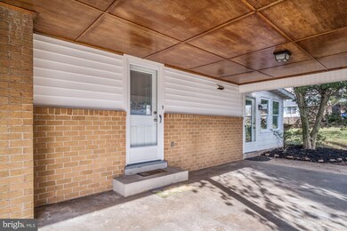 912 Hallford St, Sykesville, MD 21784 - photo 5