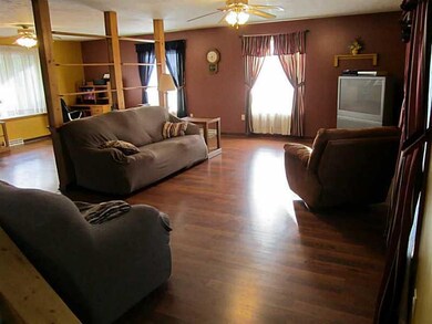Den/Family/Great Room. Tons of room for entertaini