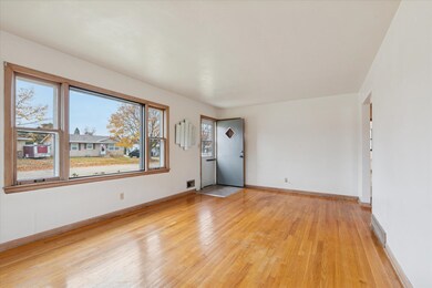 1727 24th St, Kenosha, WI 53140 - photo 5