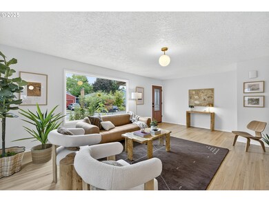 2936 SE 80th Ave, Portland, OR 97206 - photo 4