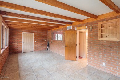 20150831_3610-milton-tucson_0082-mls