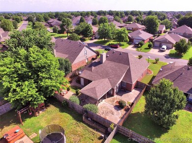 Beautiful house with so much to offer inside and o