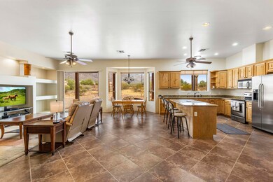 Kitchen & Greatroom