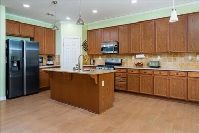 06-Kitchen