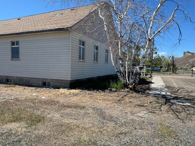 500 Glendale St, Tulelake, CA 96134 - photo 5