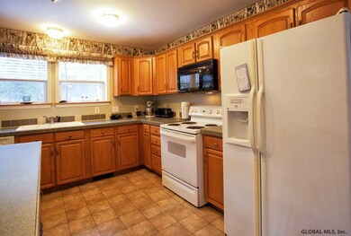 6426 Benzal Rd, Middle Grove, NY 12850 - photo 6