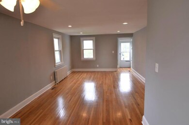 615 Hilltop Rd, Catonsville, MD 21228 - photo 2