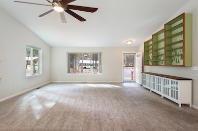 60026 Turquoise Rd, Bend, OR 97702 - photo 7