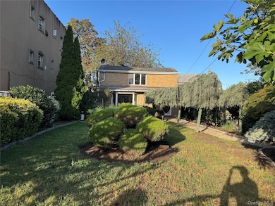 17-02 Clintonville St, Flushing, NY 11357 - photo 2